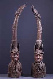 Paire de têtes dautel Benin Bronze